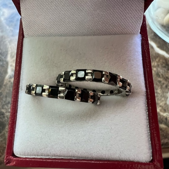 🖤🖤2 Beautiful Princess Cut Black CZ Eternity Wedding Bands .925 SZ 7🖤🖤 - Picture 1 of 8